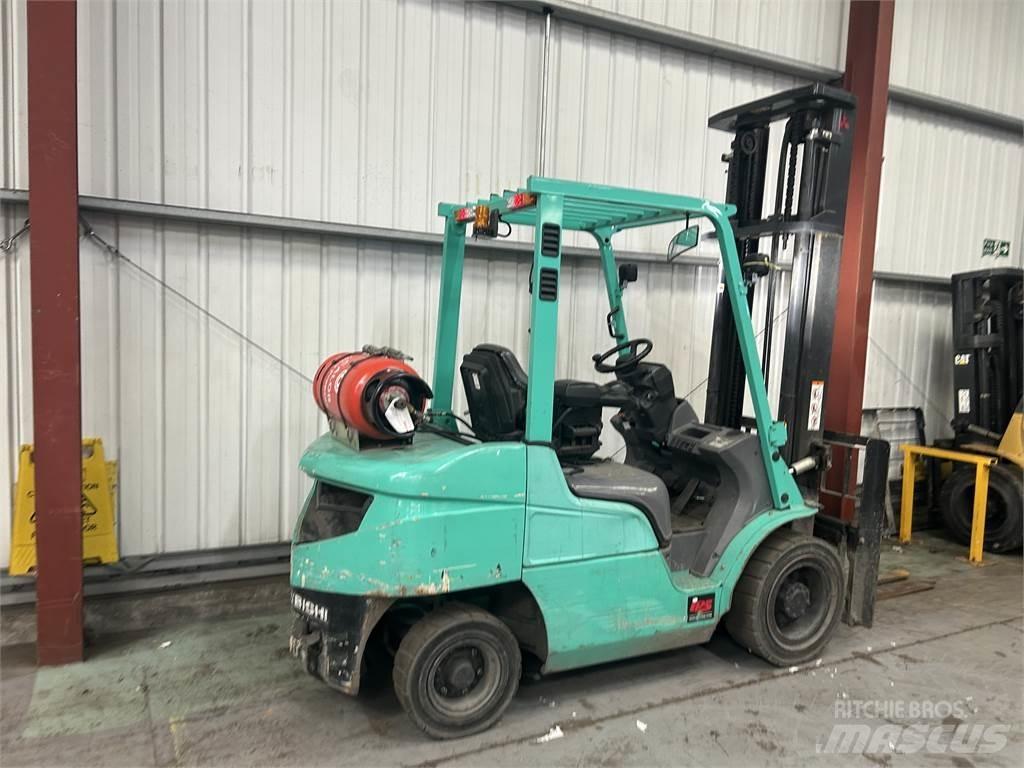 Mitsubishi FG30NT Chariots GPL
