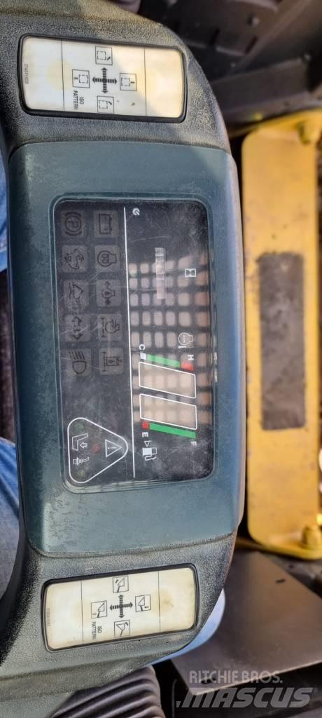 Komatsu CK 35-1 Chargeuse compacte