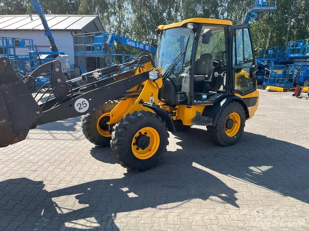 JCB 406 Chargeuse sur pneus