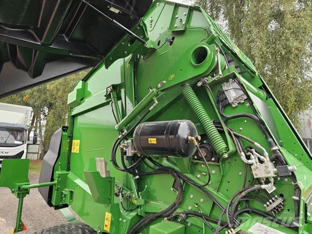John Deere V461M Presse à balle ronde