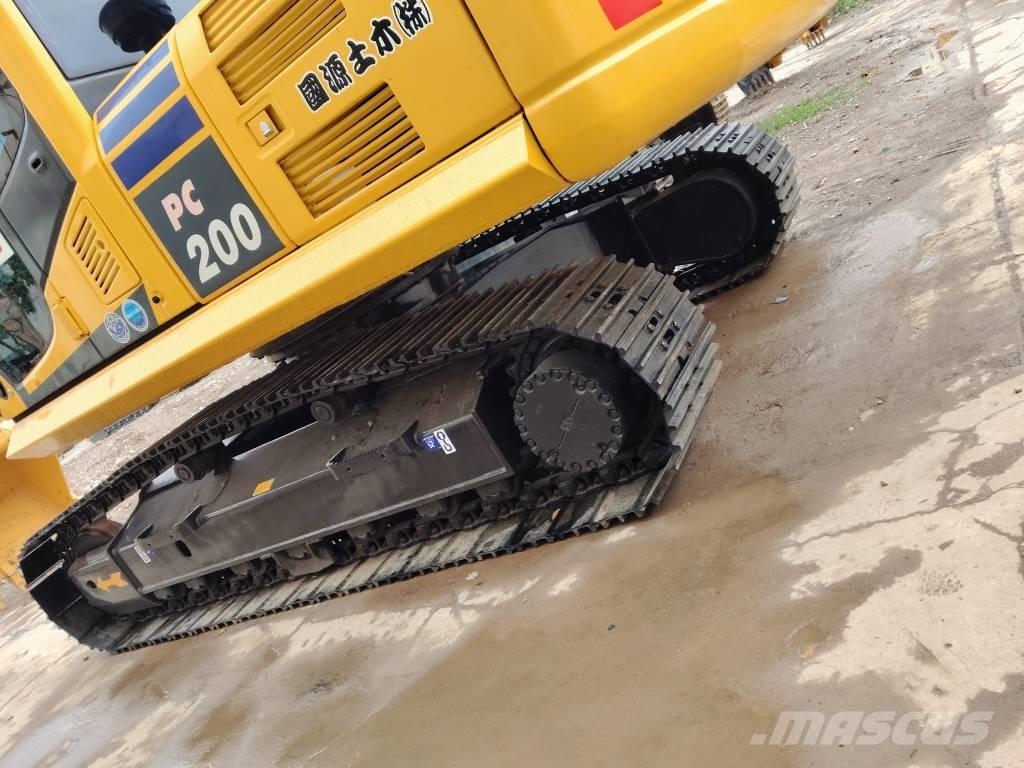 Komatsu PC 200-8 Pelle sur chenilles