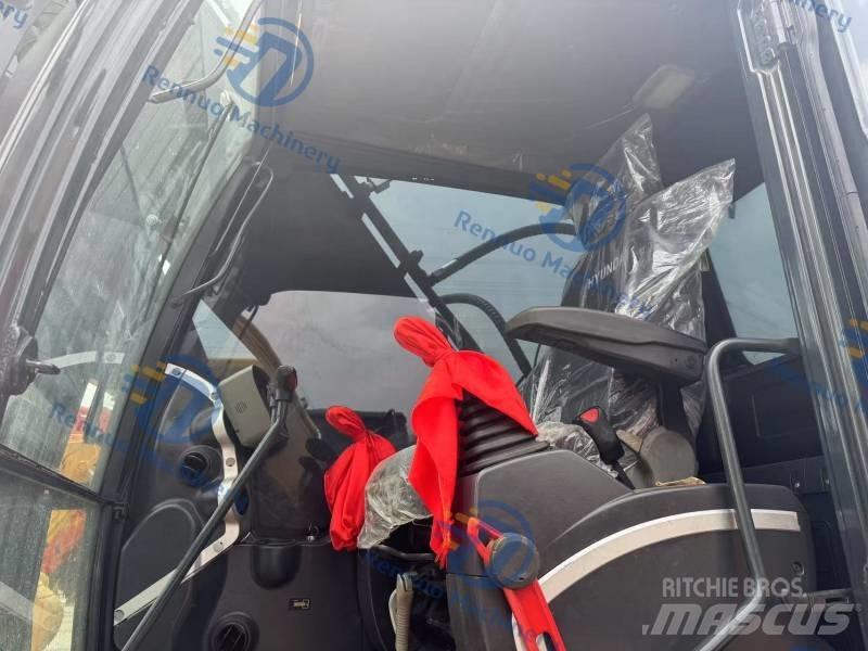 Hyundai R220-9S Pelle sur chenilles
