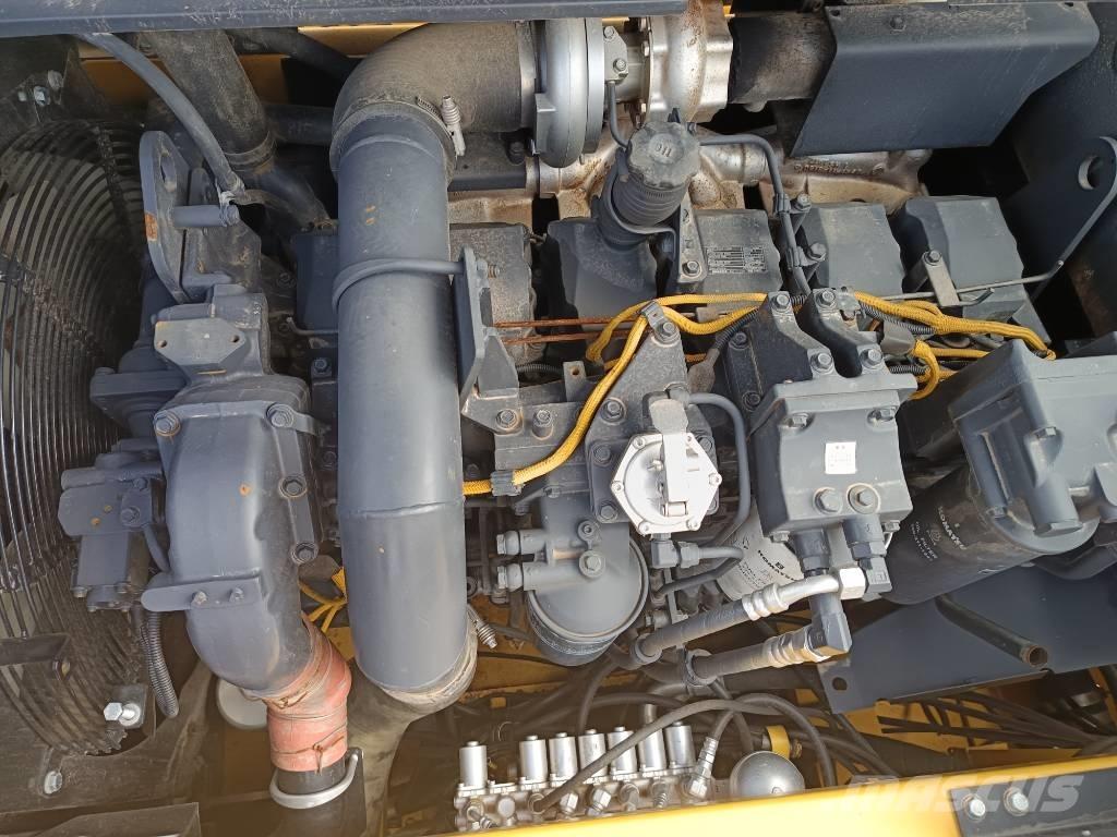 Komatsu PC450-8 Pelle sur chenilles
