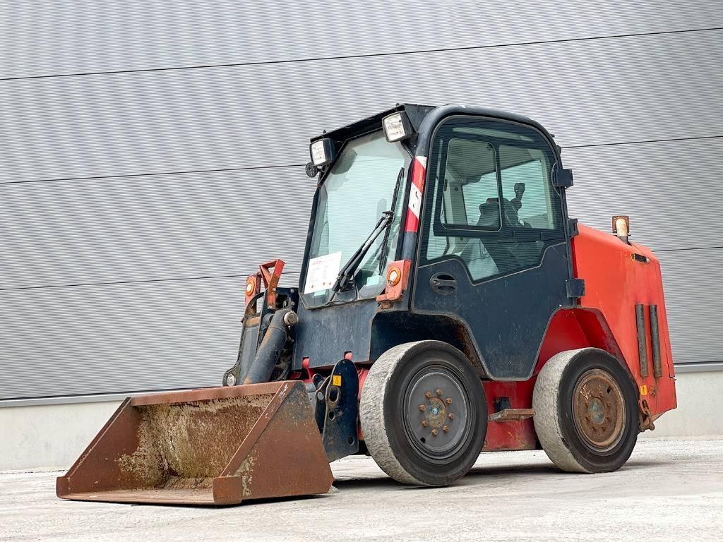 JCB R260 Chargeuse compacte