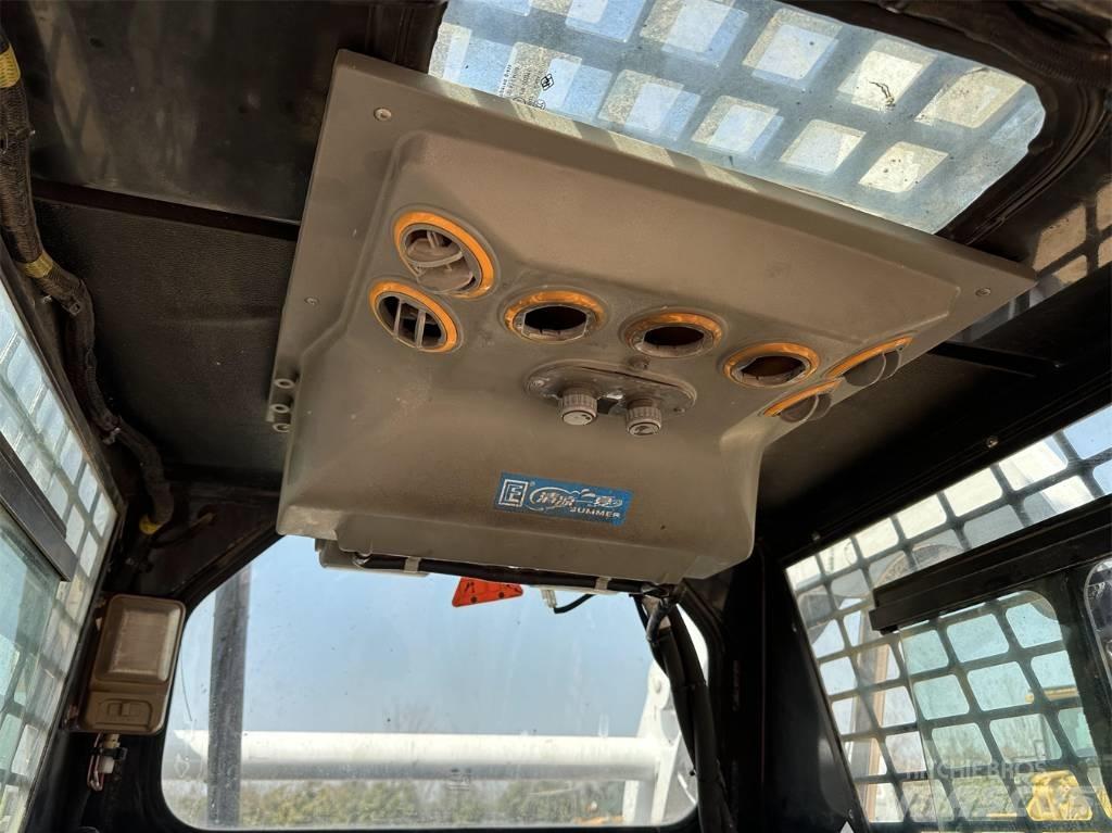 Bobcat S18 Chargeuse compacte