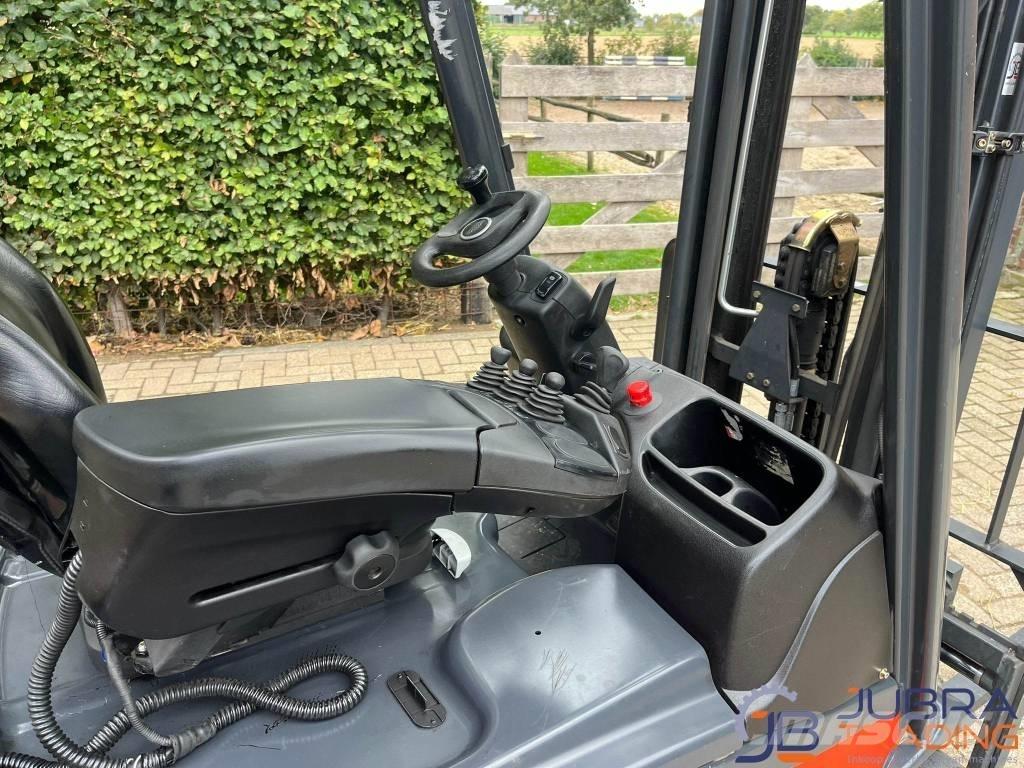 Linde E14-02 Chariots élévateurs électriques