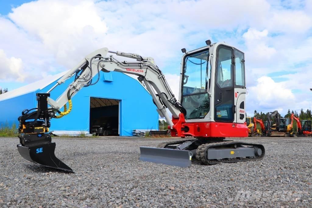 Takeuchi TB325R Mini pelle < 7t