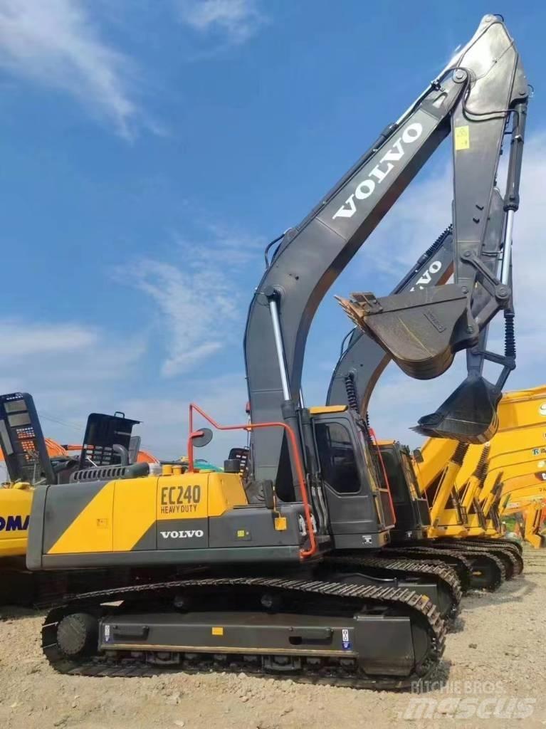 Volvo EC 240 Pelle sur chenilles