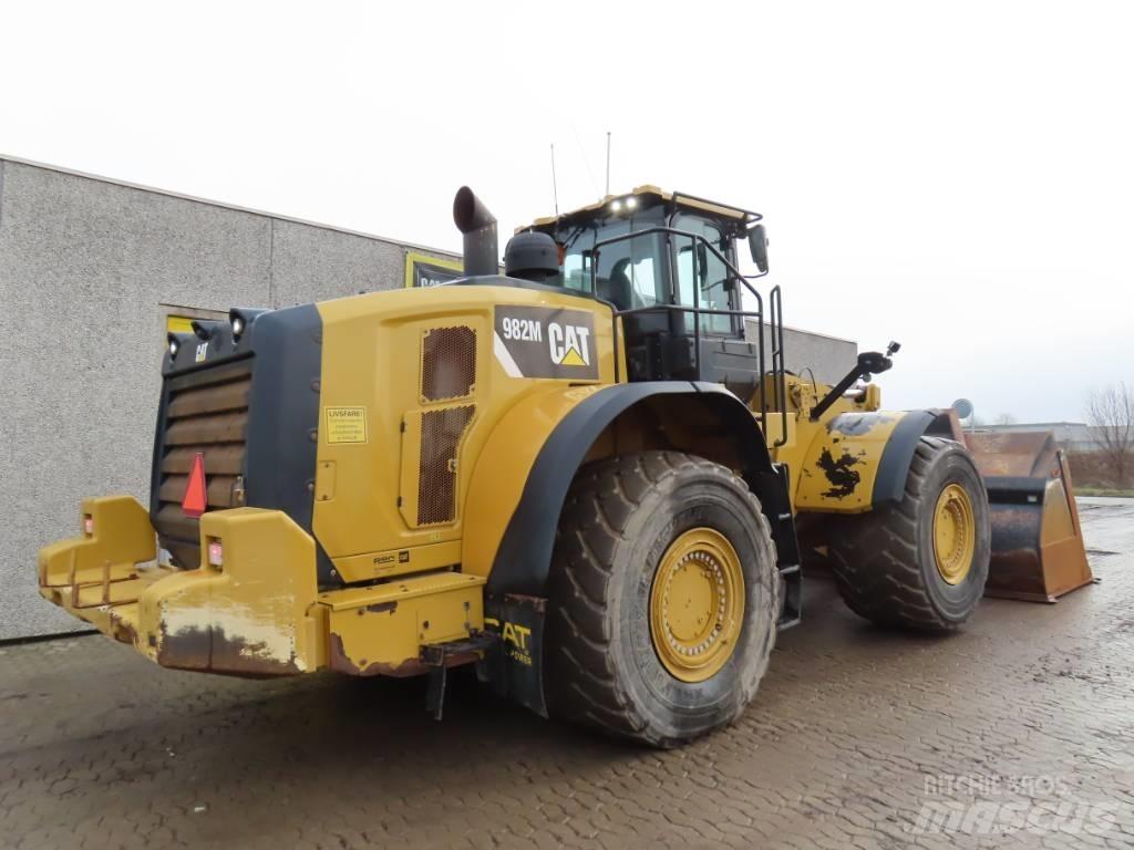 CAT 982 M Chargeuse sur pneus