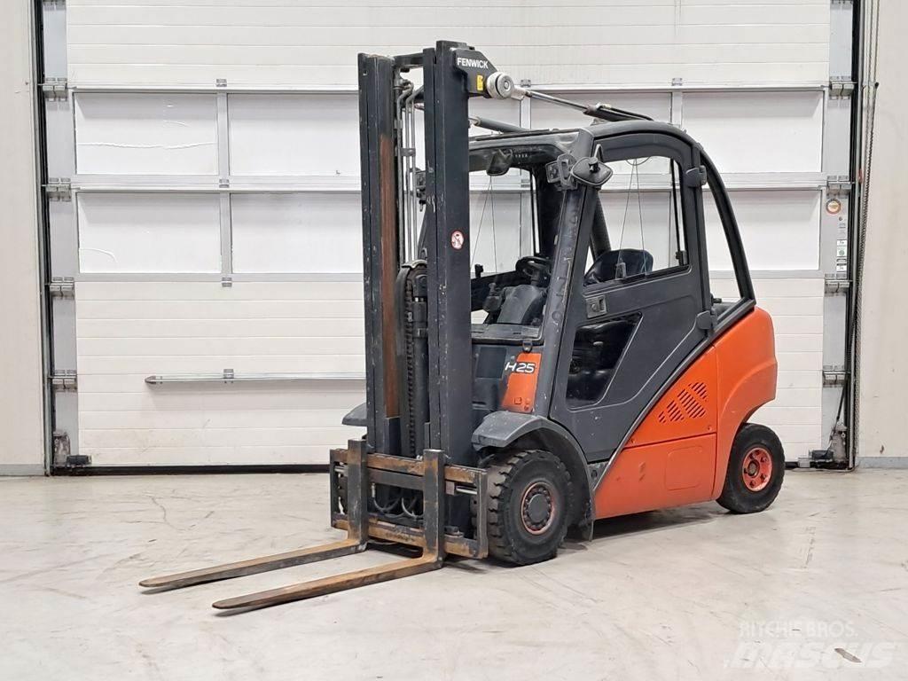 Linde H25D-01 Chariots diesel