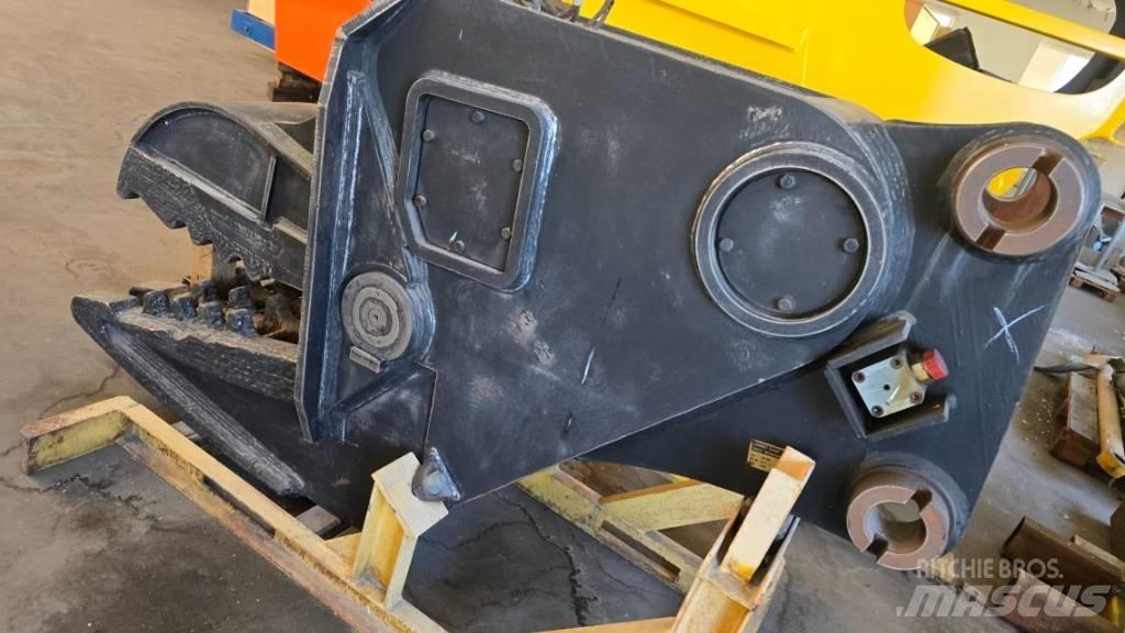  Unimet UP850 Concasseur de Travaux Publics