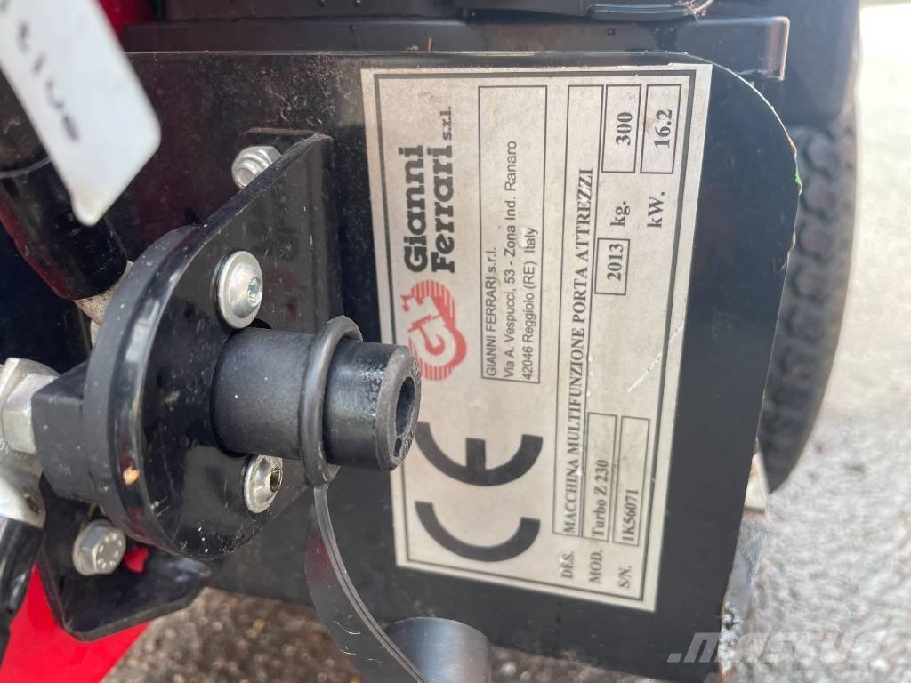 Gianni Ferrari Z230 Tondeuses à rayon de braquage zéro