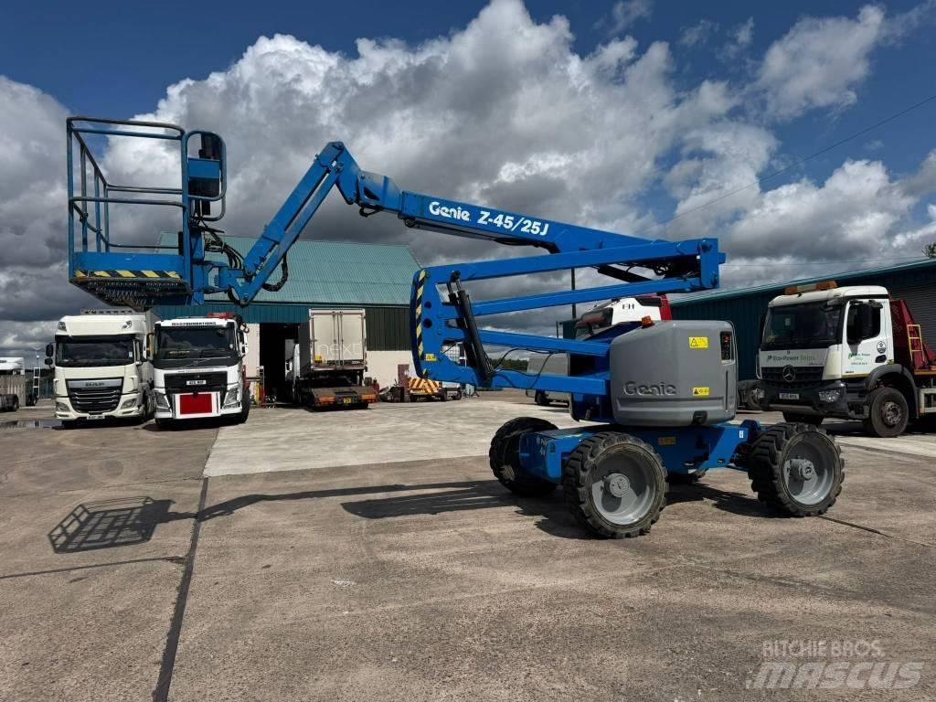 Genie Z 45/25 J Nacelles articulées