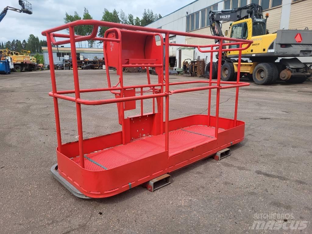 Manitou 200 ATJ kori Mât vertical