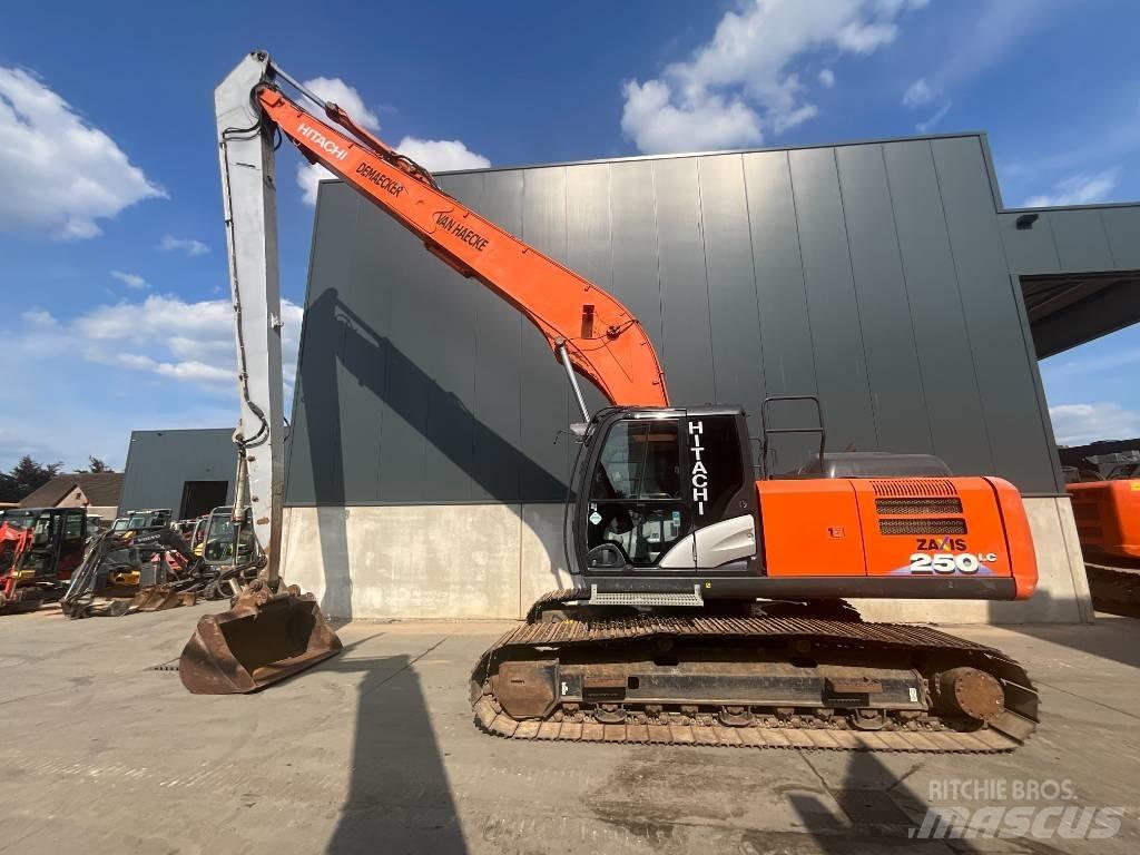 Hitachi ZX 250 LC-6 Pelle sur chenilles