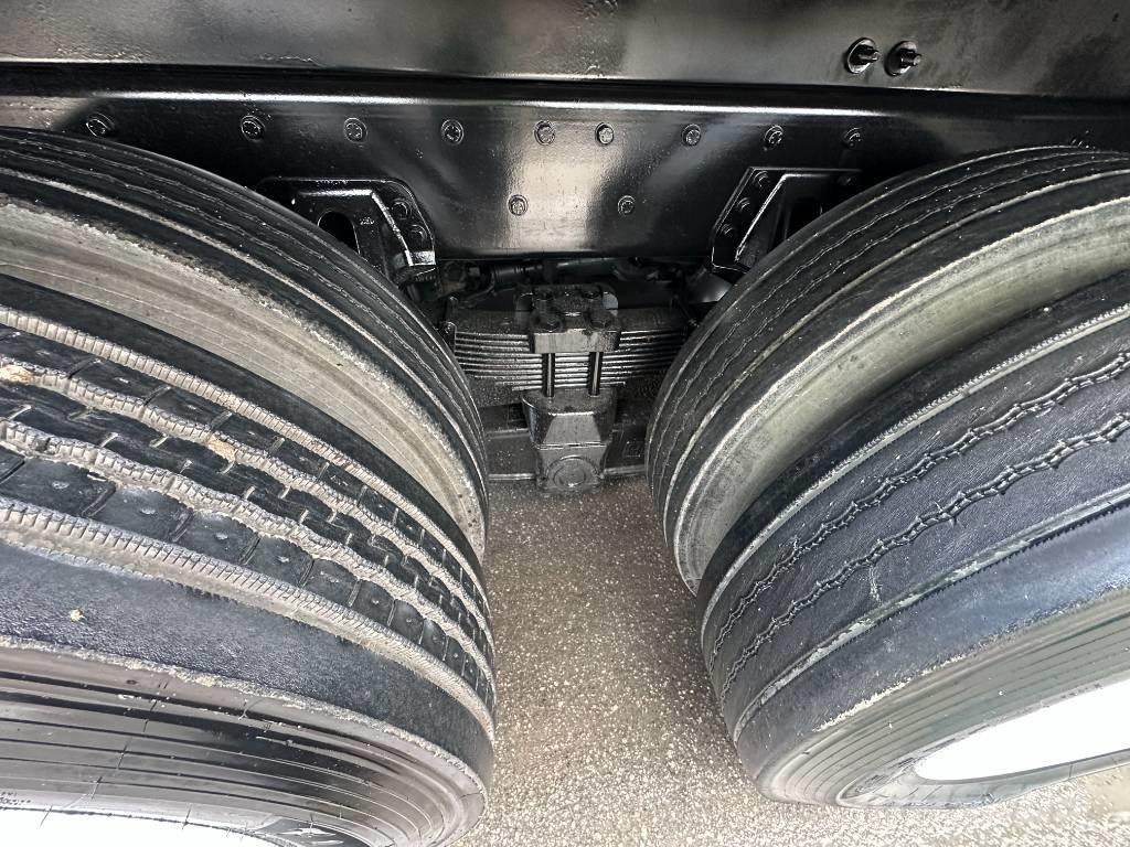 Freightliner M2 Camion aspirateur, Hydrocureur