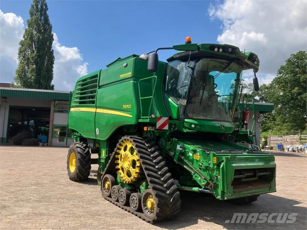 John Deere T670 Moissonneuse batteuse
