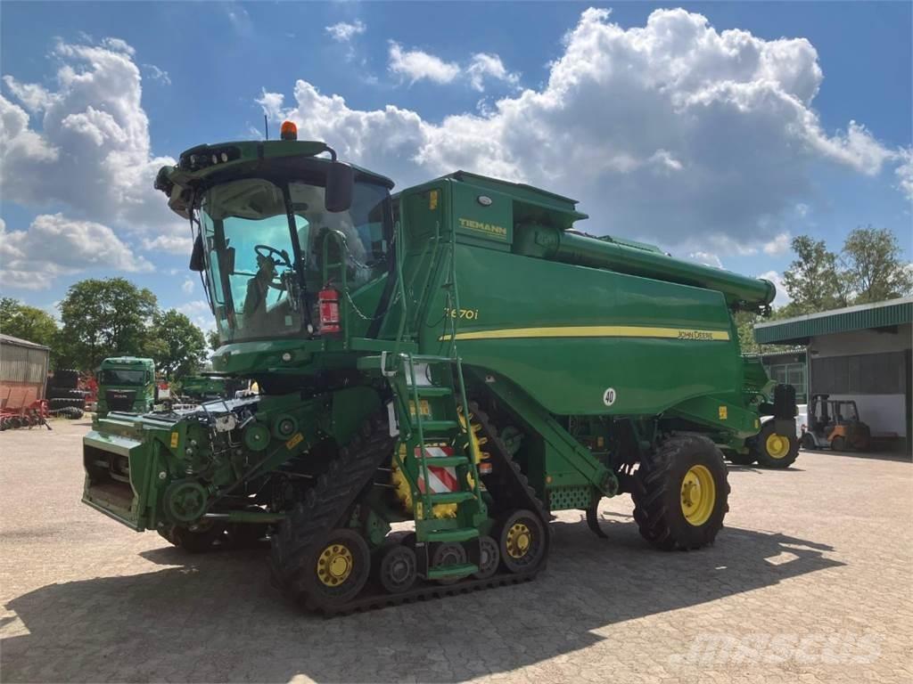 John Deere T670 Moissonneuse batteuse