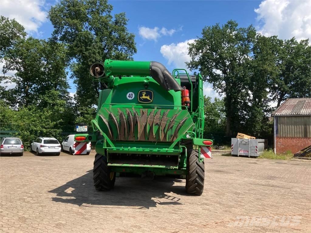 John Deere T670 Moissonneuse batteuse