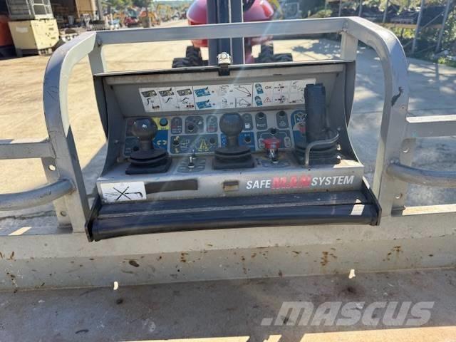 Manitou 280 ATJ Nacelles articulées