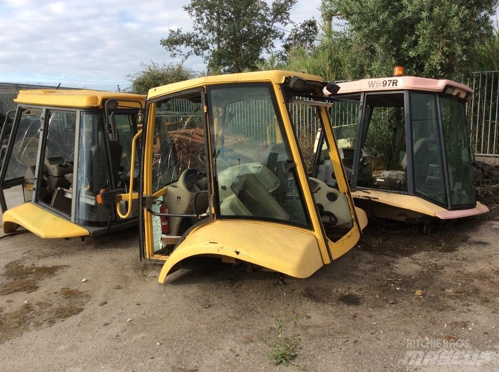 Komatsu WB 97 R Cabine