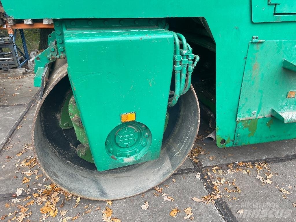 Hamm DV8,22 Rouleaux tandem