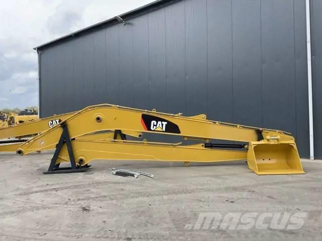 CAT 320D 15m Set Pelle rétro arrière