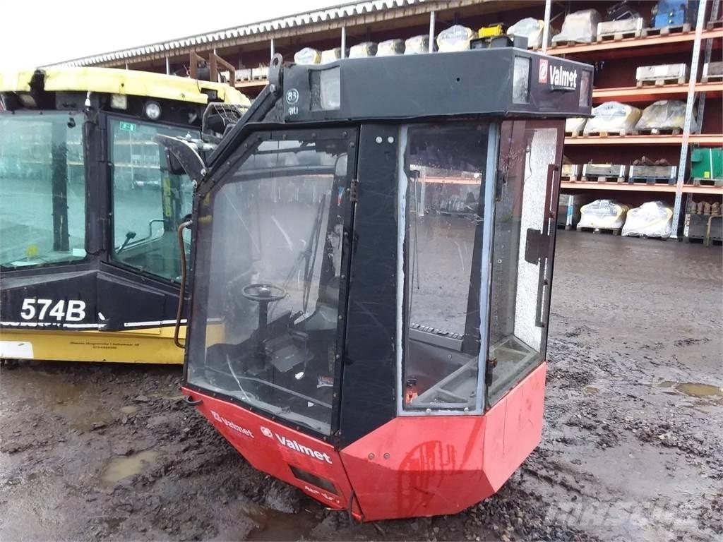 Valmet 911.1 Cabine
