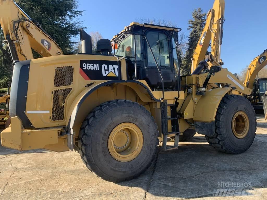 CAT 966 M Chargeuse sur pneus