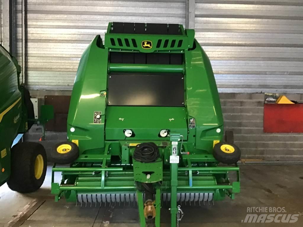 John Deere V461M Presse à balle ronde