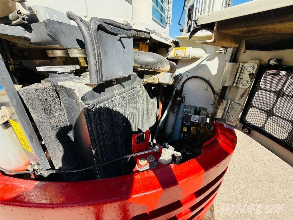 Takeuchi TB 138 FR Mini pelle < 7t