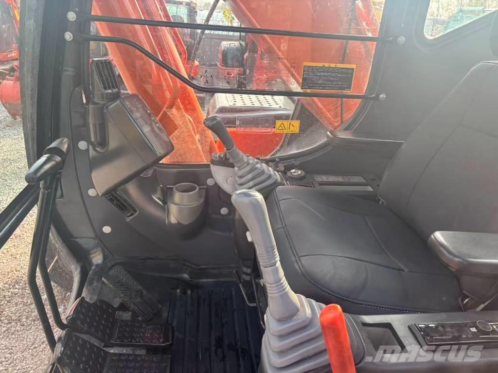 Hitachi ZX 250 -3G Pelle sur chenilles