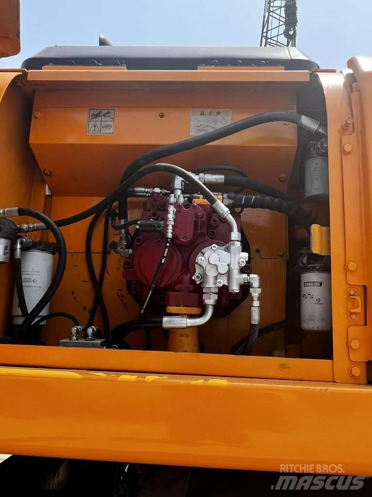Hyundai R210W-7 Pelle sur pneus
