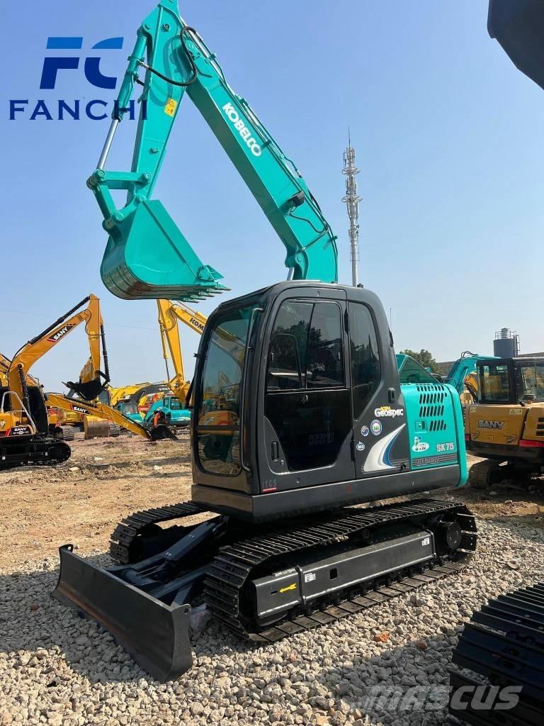 Kobelco SK 75 SR Pelle sur chenilles