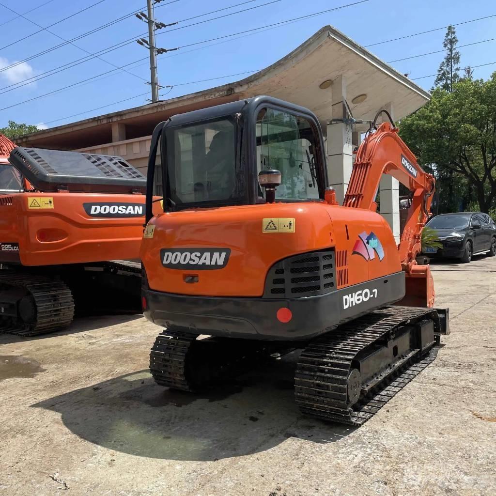 Doosan DH60-7 Mini pelle < 7t