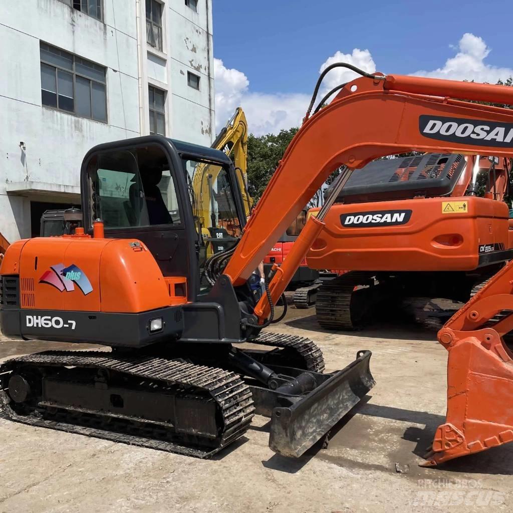 Doosan DH60-7 Mini pelle < 7t