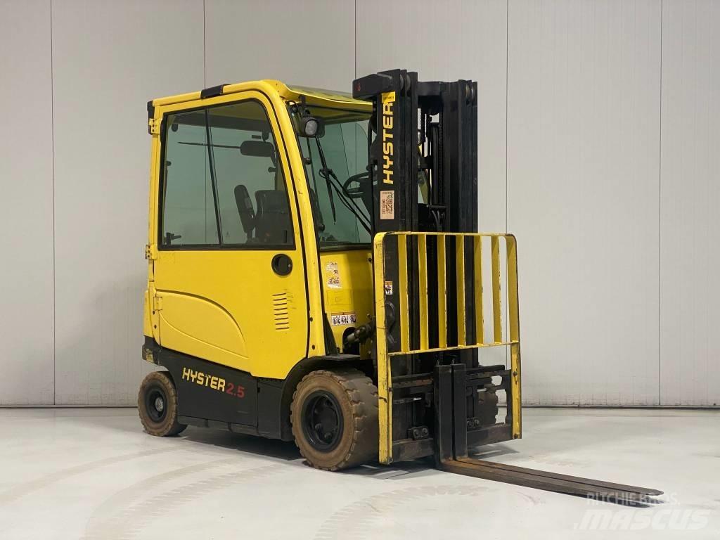 Hyster J2.5XN Chariots élévateurs électriques