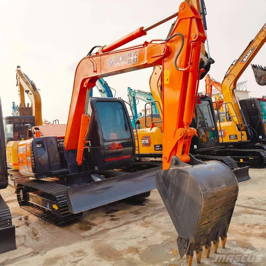 Hitachi ZX70 Mini pelle 7t-12t