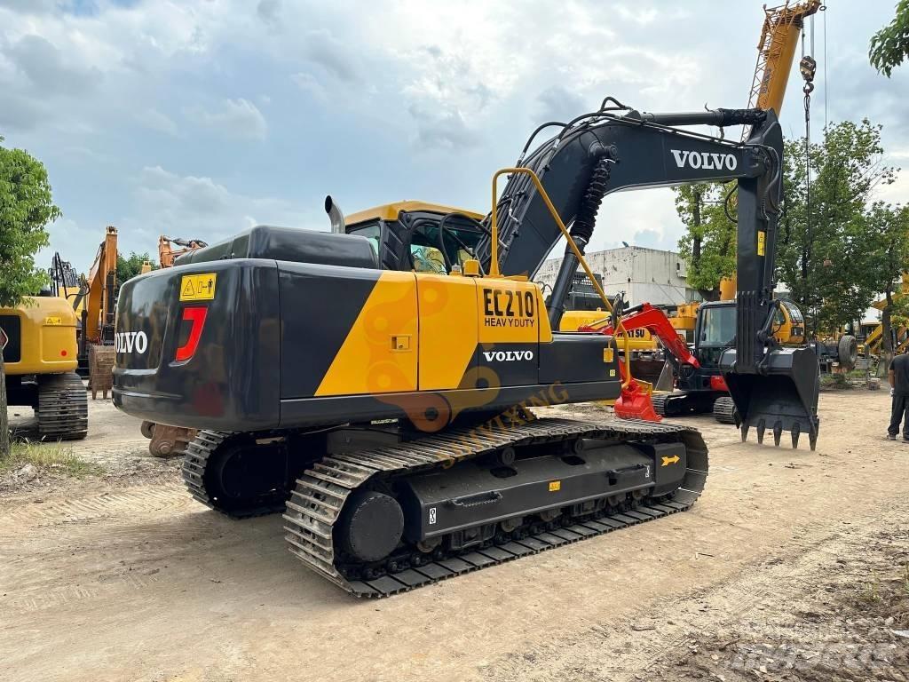 Volvo EC 210 B LC Pelle sur chenilles