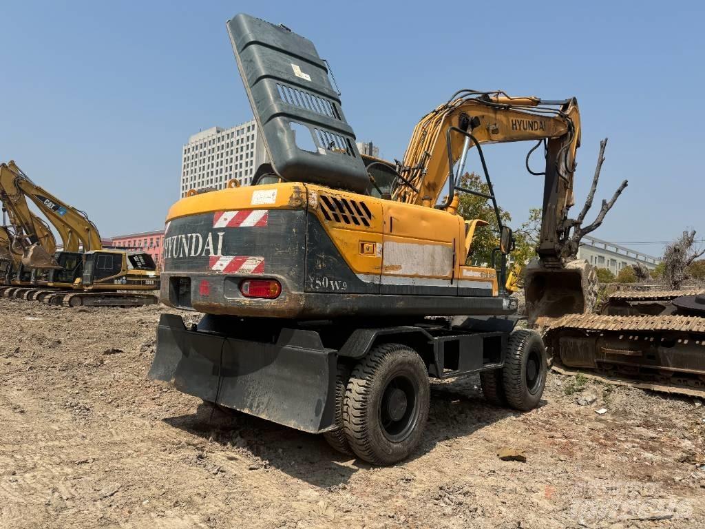 Hyundai R150W-9 Pelle sur pneus
