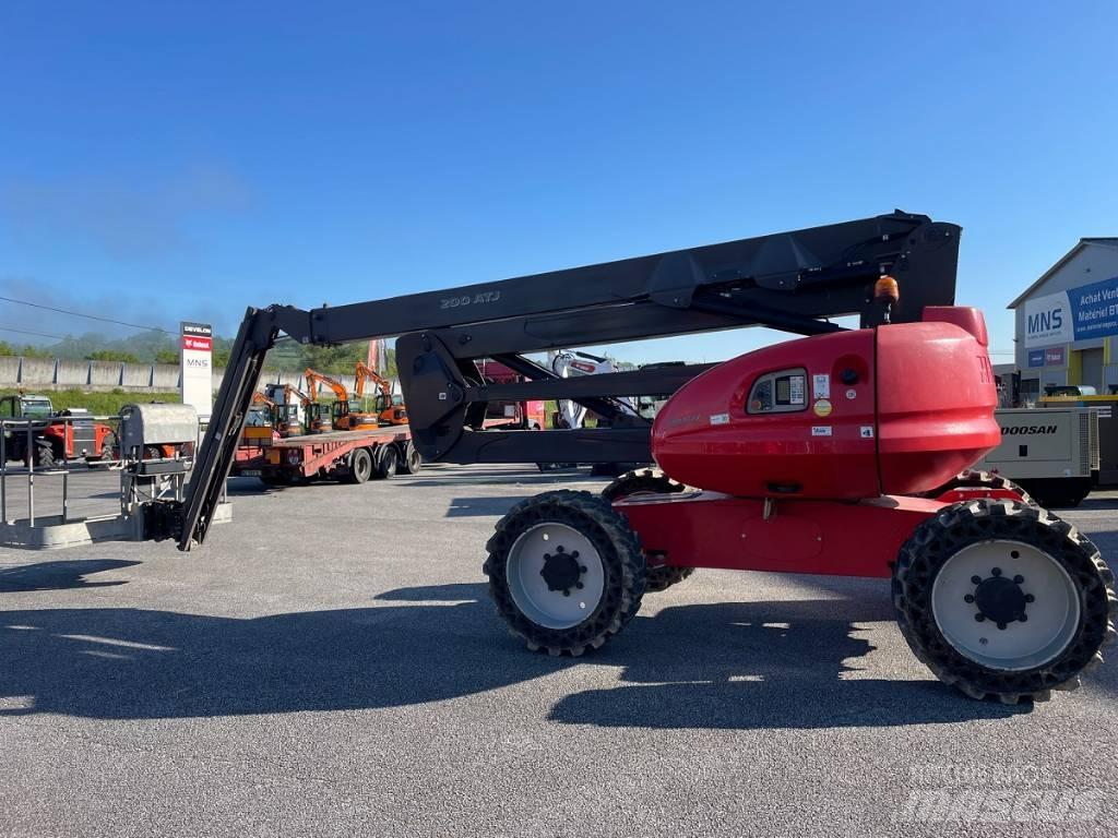 Manitou 200 ATJ Nacelles articulées