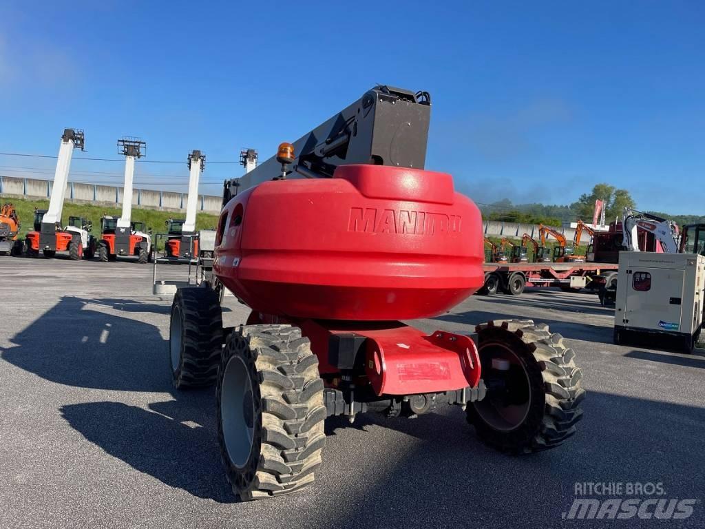 Manitou 200 ATJ Nacelles articulées