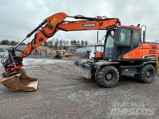 Doosan DX 170 W-5 Pelle sur pneus