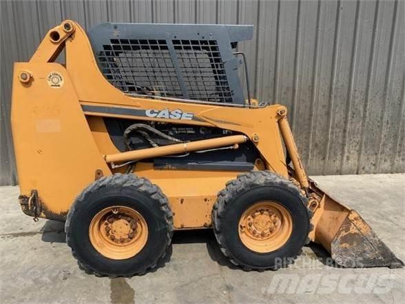 CASE 435 Chargeuse compacte