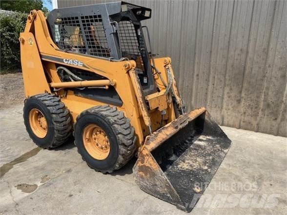 CASE 435 Chargeuse compacte