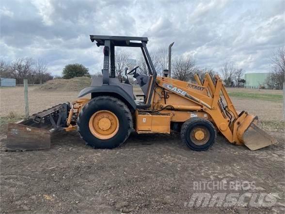 CASE 570M XT Chargeuse sur pneus
