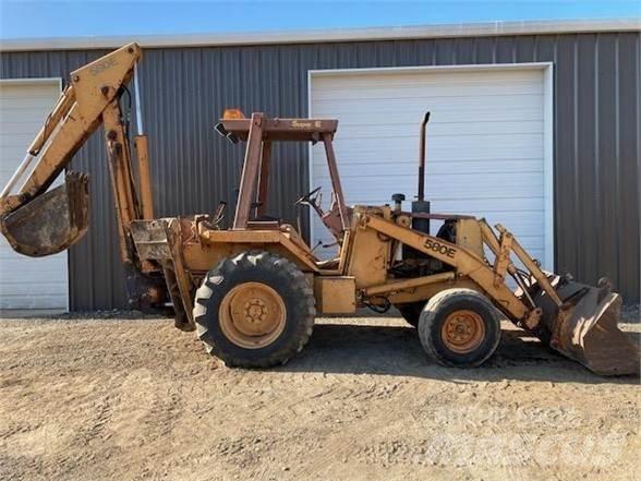 CASE 580E Tractopelle
