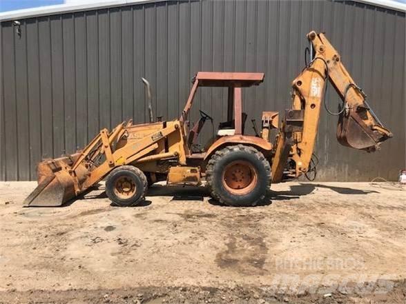 CASE 590 Tractopelle