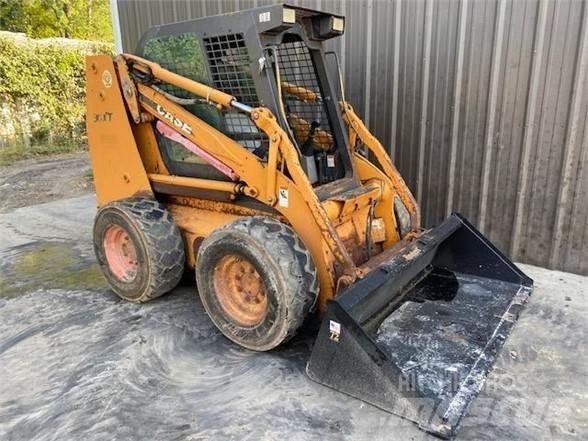 CASE 90XT Chargeuse compacte