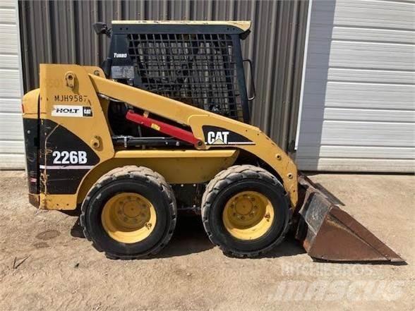 CAT 226B Chargeuse compacte